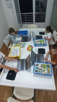 Animal Alarm - програмирање со LEGO SPIKE Essential
